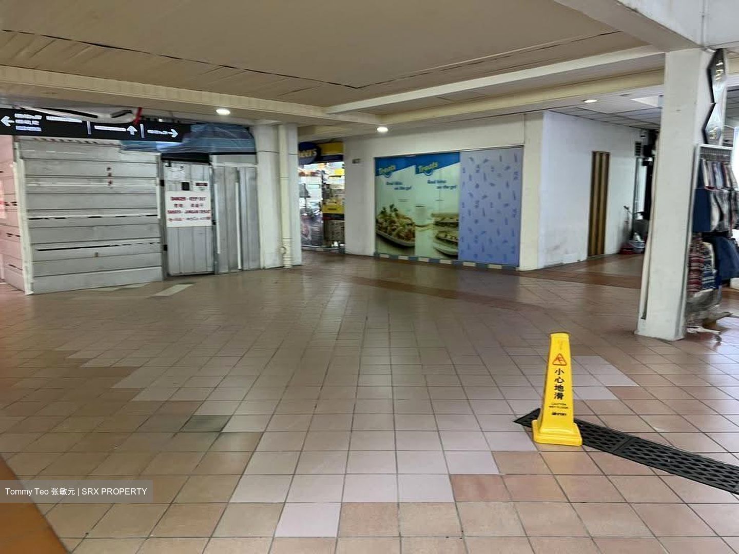 Bras Basah Complex (D7), Shop House #631037801
